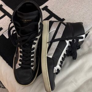 Saint Laurent Men's Black and Silver Sneakers